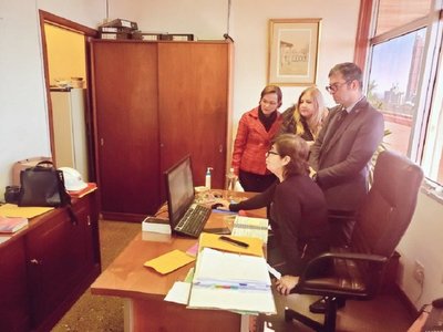 Fiscales se constituyen en la ANDE y luego constatan extravío de celular