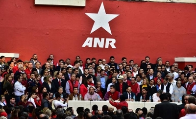 HOY / "Con Marito vamos a construir un paraíso", dicen en ANR y piden expulsión de pro juicio