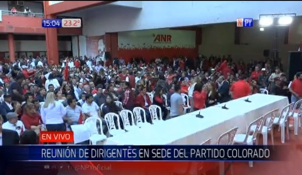 Dirigentes colorados respaldan Gobierno de Mario Abdo | Noticias Paraguay