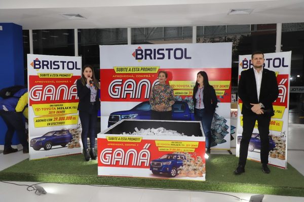 Entregaron los G. 39 millones y Hilux 2019