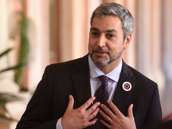 Más mensajes embarran al presidente sobre el acuerdo