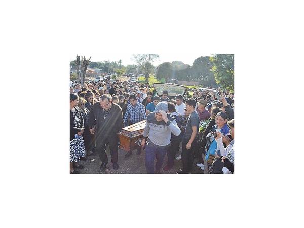 Emotiva despedida recibió el cantante Odilio Román