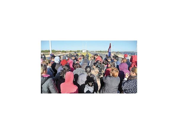 Bañadenses reiteran bloqueo por viviendas