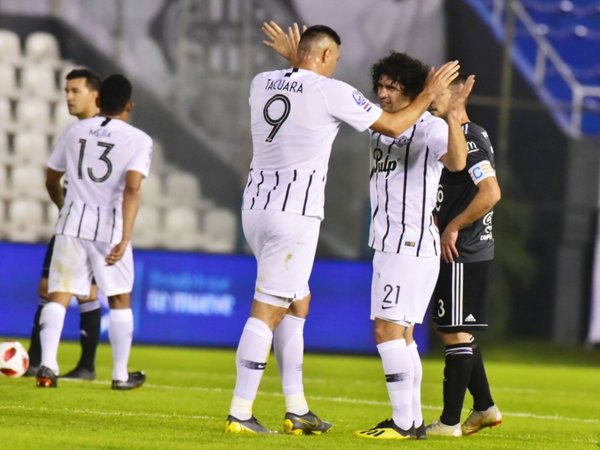 Tumbó el invicto y no admite compañía