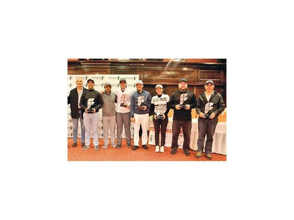 Gómez-Vázquez gana el torneo de golf