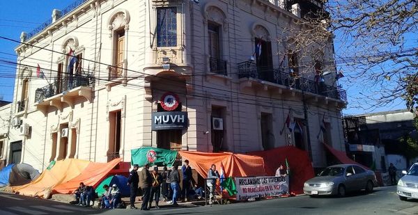 Piden conclusión de obras abandonadas del Fonavis - Economía - ABC Color