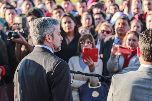 Centrales sindicales, firmes con el gobierno