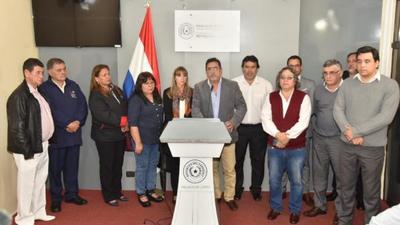 Centrales obreras presentaron solicitudes y propuestas al Ejecutivo - .::RADIO NACIONAL::.