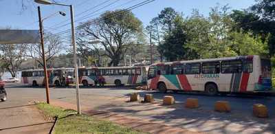 Demoran a ómnibus por incumplir con la frecuencia