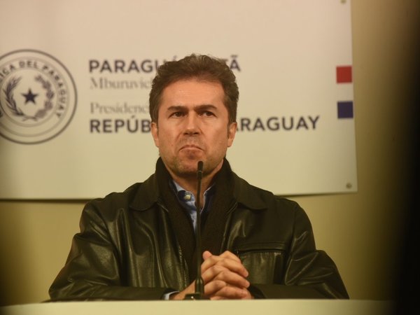 Castiglioni no sabía de artículo 6 y responsabiliza a Hugo Saguier