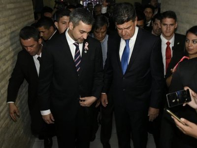 Efraín Alegre pide renuncia inmediata de Mario Abdo Benítez
