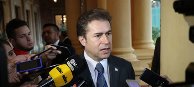 Tras Abdo que le cargó la cuenta a él por acta secreta, Castiglioni dice: "Yo no sabía nada" y tira el fardo a exembajador - ADN Paraguayo