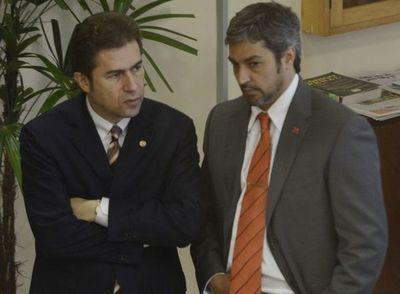 “Cada minuto de Abdo en el poder es un perjuicio para el Paraguay”, afirma Alegre - A La Gran 7-30 - ABC Color