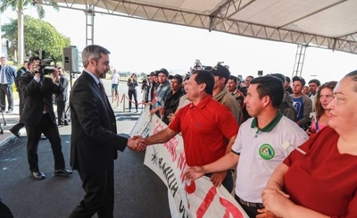 HOY / Cañicultores llevan apoyo a Mario Abdo Benítez