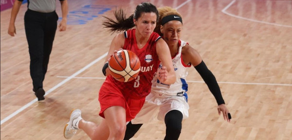 Debut y derrota de la selección femenina de básquet | Noticias Paraguay