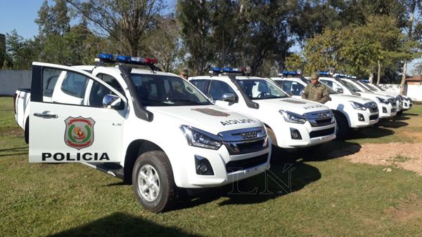 Policía Nacional recibe 7 nuevas patrulleras en San Pedro
