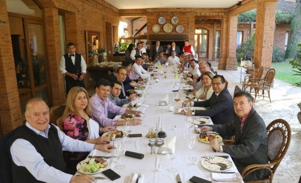 HOY / Honor Colorado y el juicio político: "Si aparecen nuevas cuestiones, acompañaremos"