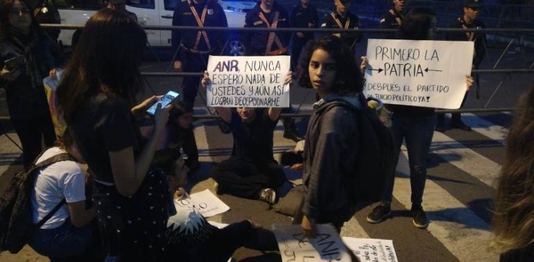 HOY / Juicio político: advierten tomas de colegios y universidades