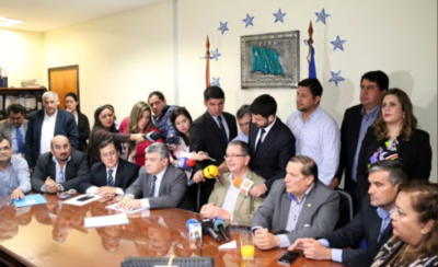 HOY / Las vías para tratar el juicio político: enviar a comisión o tratar en una extra