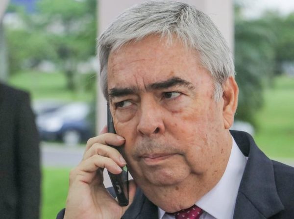Castiglioni traslada peso sobre Saguier