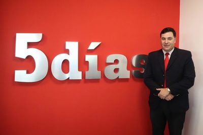 Vicepresidente no puede seguir en el Gobierno