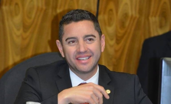HOY / Honor Colorado baja línea a sus integrantes: no aceptar ningún cargo en el gobierno