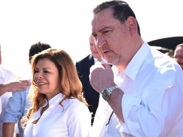 Juez cita a Zacarías y a McLeod para imposición de medidas