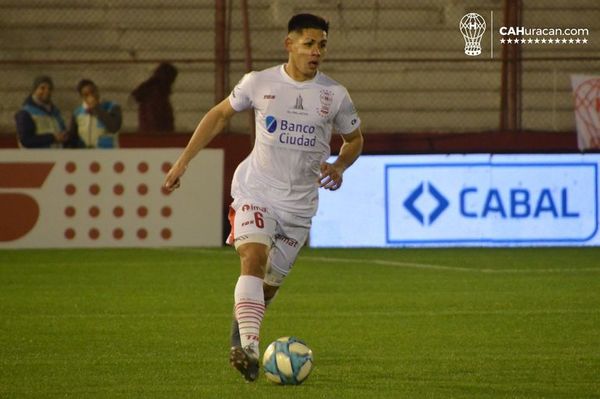 Huracán sigue sin pagar por Saúl Salcedo - Fútbol - ABC Color