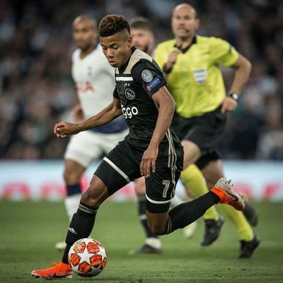 Neres amplía su contrato con el Ajax - Fútbol - ABC Color
