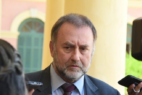 Benigno López niega reunión con hijo de Bolsonaro | Noticias Paraguay