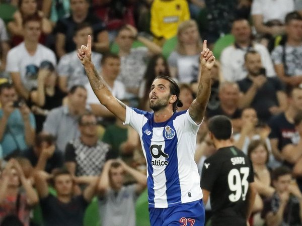 Porto, Olympiacos y Rosenborg toman la delantera a domicilio