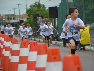 Organizan competencias de ciclismo y corridas para recolectar juguetes