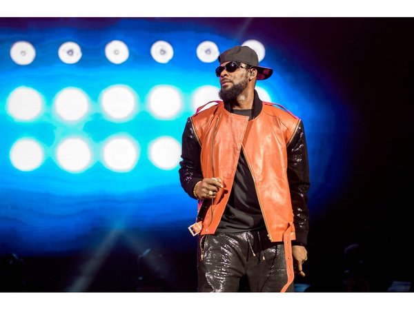 Spotify "castiga" música de R.Kelly con política contra contenidos de odio