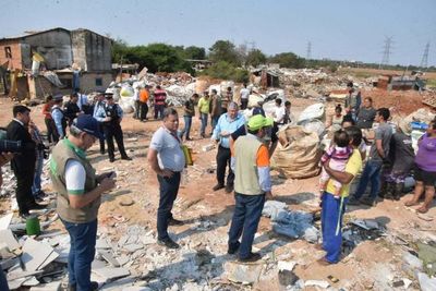 En capital, constatan un vertedero clandestino que contamina el río