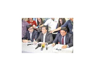 Falta de reglamentación a ley sería otra causal contra Abdo
