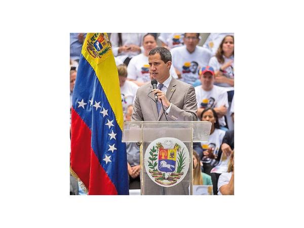 Bloqueo a Venezuela es un aviso de EEUU a Rusia y China