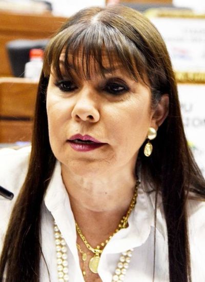 Diputada afirma que Abdo es rehén de Horacio Cartes - Política - ABC Color