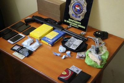 Detienen a presuntos traficantes en Villa Elisa