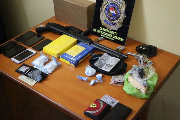 Detienen a presuntos traficantes en Villa Elisa