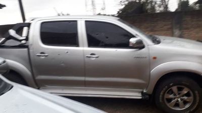 Toman de rehenes a concejales de Caazapá y balean sus vehículos - Nacionales - ABC Color