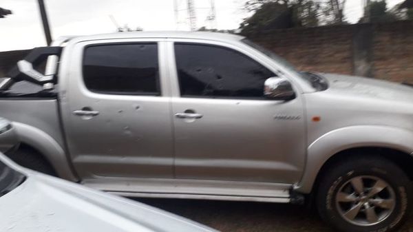 Toman de rehenes a concejales de Caazapá y balean sus vehículos - Nacionales - ABC Color