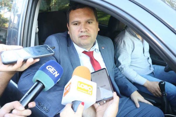 Ofrecieron cargos para evitar juicio político y Honor Colorado no aceptó