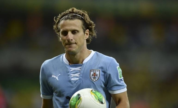 HOY / Forlán revela los equipos paraguayos que pujaron por él