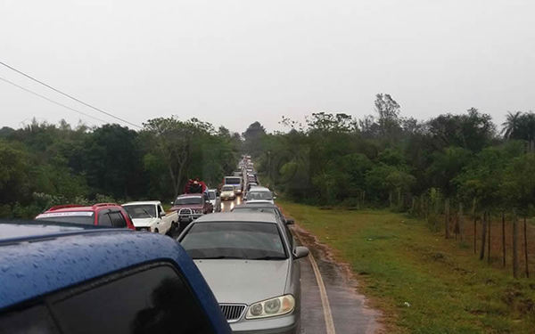 Rehenes en la ruta: Otra vez anuncian cierre de ruta 7 para esta tarde, en Minga Guazú - ADN Paraguayo
