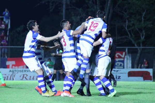 El 2 de Mayo jugó 'sin premio y a puro corazón' ante Cerro