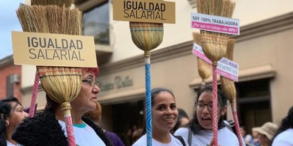 DOMÉSTICAS PIERDEN EMPLEO MASIVAMENTE TRAS AUMENTO SALARIAL