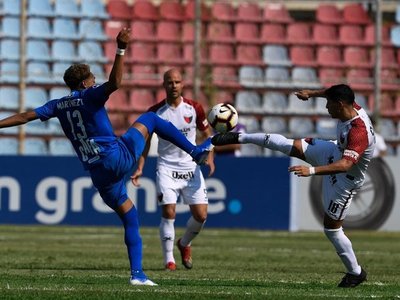 Zulia pega primero y toma ventaja ante el Colón