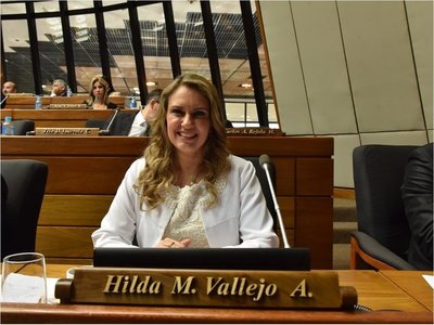 Piden pérdida de investidura de Rocío Vallejo por artículo sobre masones