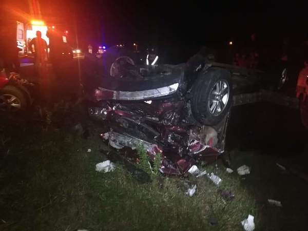 ACCIDENTE FATAL EN SAN IGNACIO DEJA UNA FALLECIDA Y VARIOS HERIDOS GRAVES