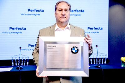Concesionaria celebra 50 años en el mercado